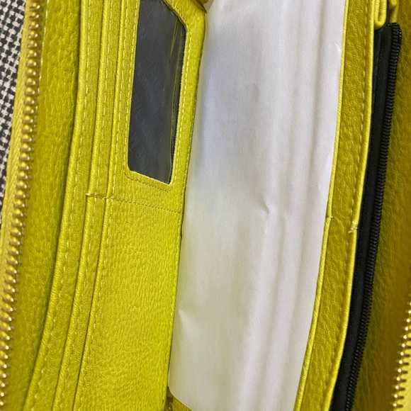 NWT Steve Madden wallet - Picture 4 of 5